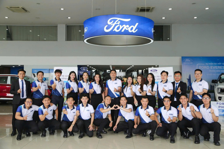 Bàn giao Ford Territory 2025 và Ford Ranger 2025 đến tay Quý KH