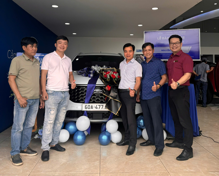 bàn giao Ford Territory 2025 đến tay Quý KH